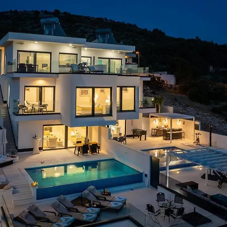Paradise View بيت للعطل *
