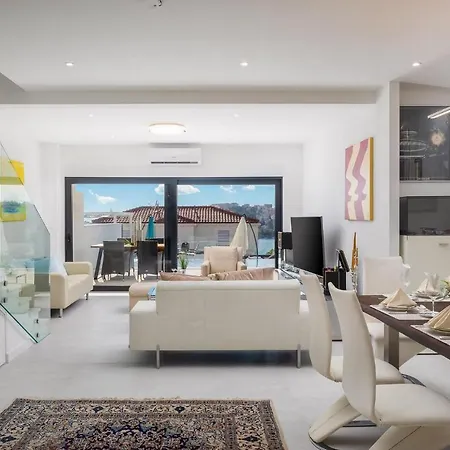 Feriehus Paradise View *